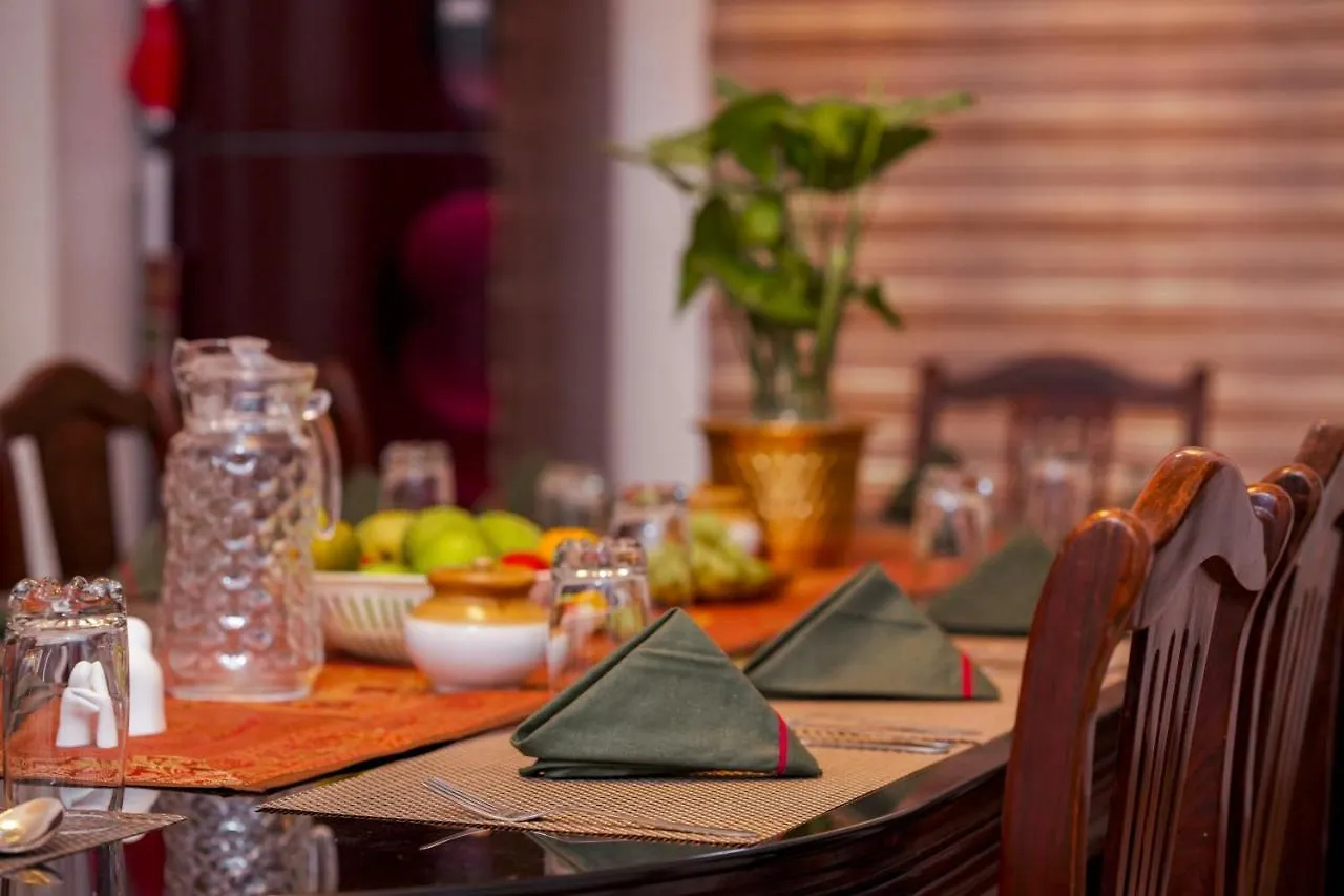 Parudeesa - Heavenly- Luxurious Palace Look-Near Cbd - Kerala - India With Breakfast Kāladi 0*,  Indien
