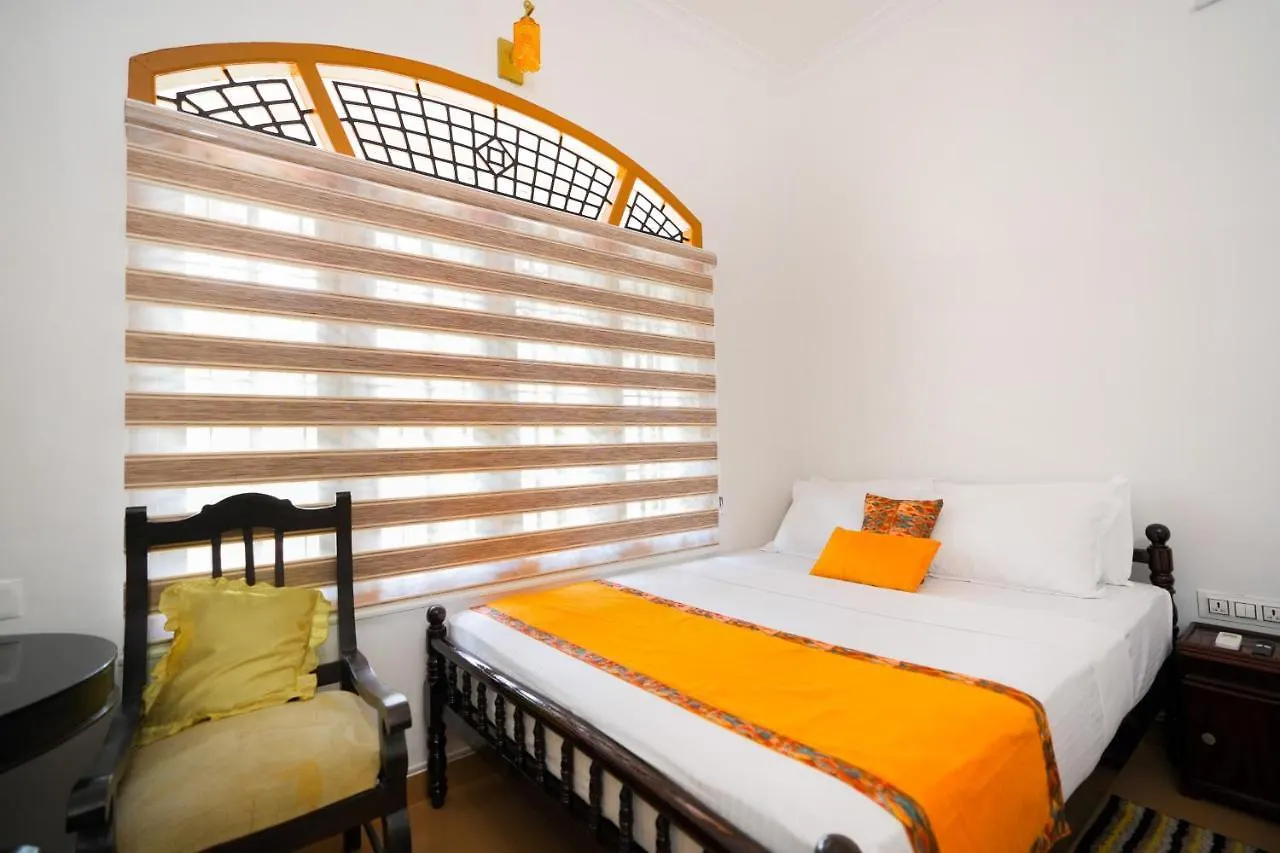 Parudeesa - Heavenly- Luxurious Palace Look-Near Cbd - Kerala - India With Breakfast Kāladi Indien