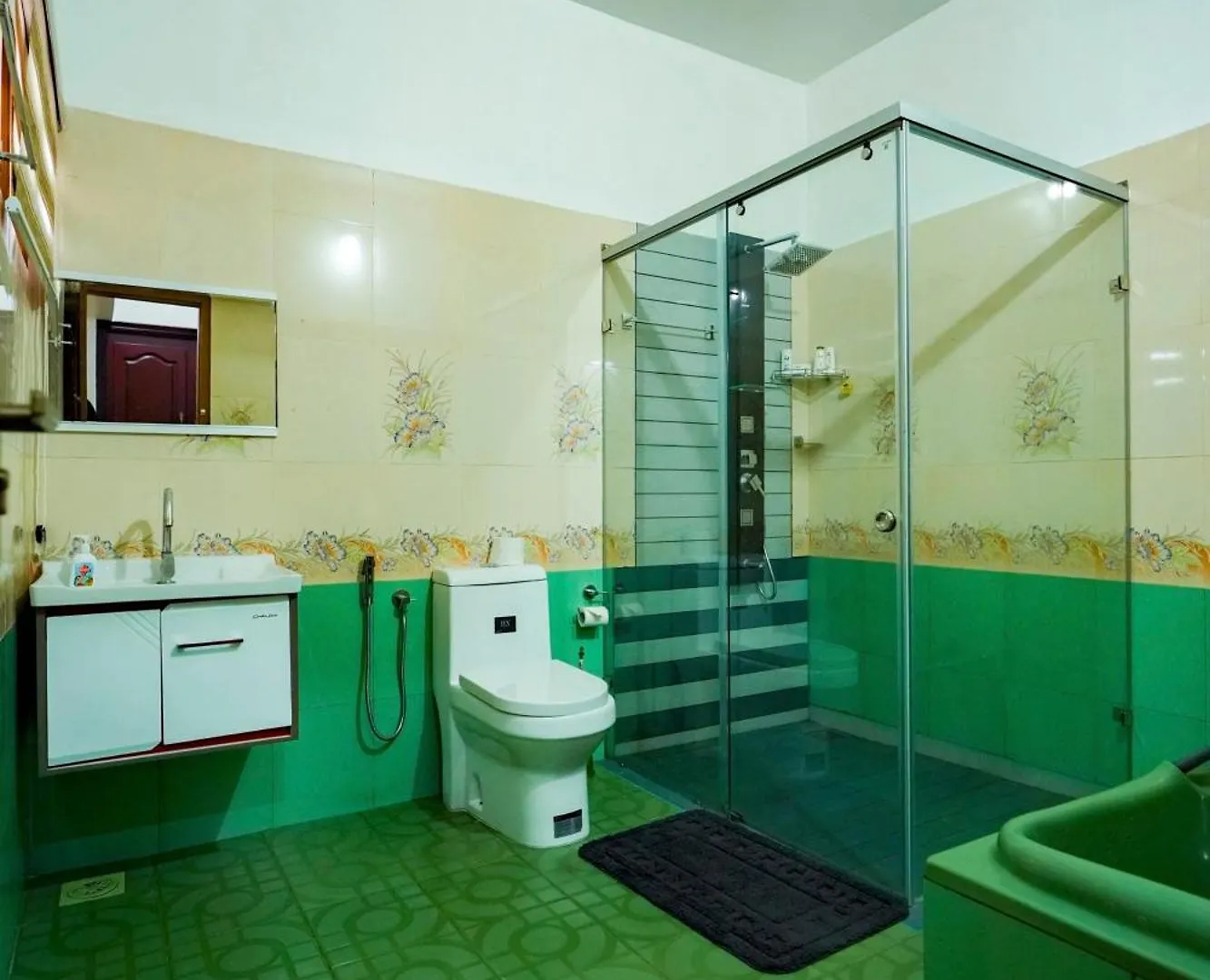Privat bolig Parudeesa - Heavenly- Luxurious Palace Look-Near Cbd - Kerala - India With Breakfast Kāladi